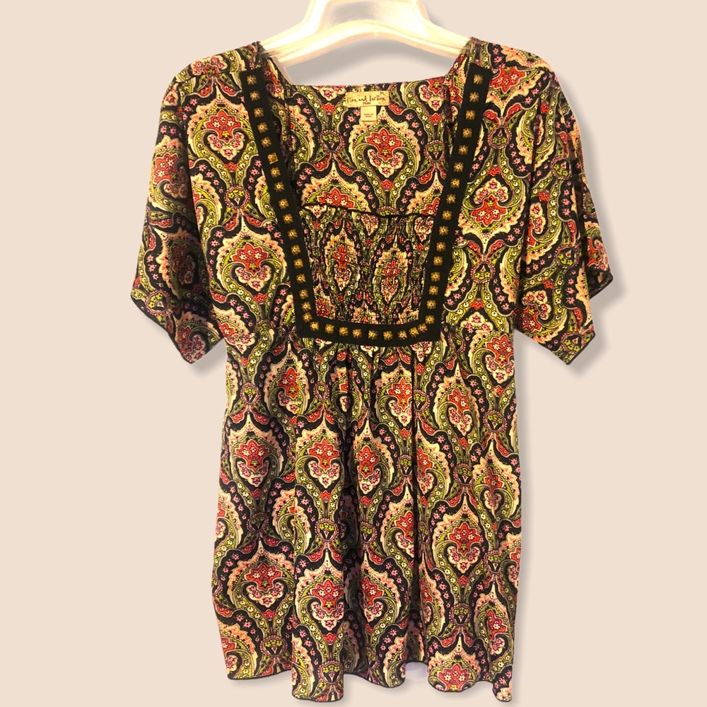 Live and let live women’s petite L blouse